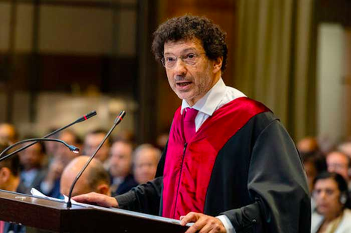 Un juez argentino en la Corte de La Haya